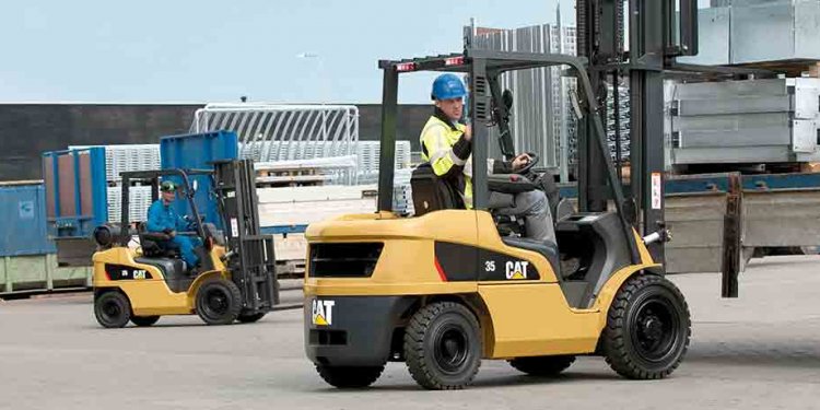 Forklift truck maintenance &