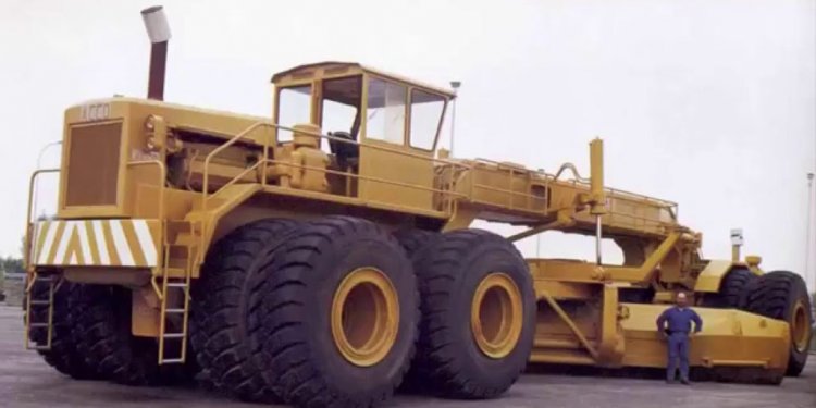 Largest motor grader