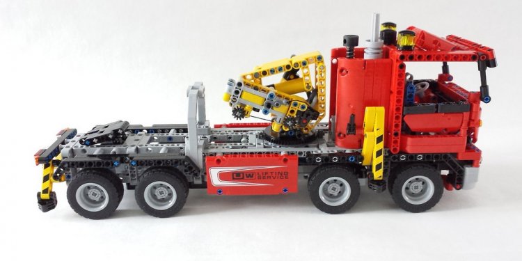 LEGO Technic Crane Truck 8258