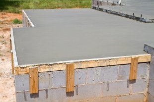 concrete slab for testing rh