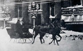 Horse-drawn sleigh traveling through New York City during the Great Blizzard of 1888