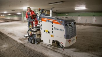 Milling operation in a building with low ceiling height and a floor of limited bearing capacity.