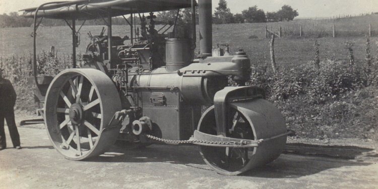 Steam Road Roller