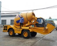 Self Loading Concrete Mixer